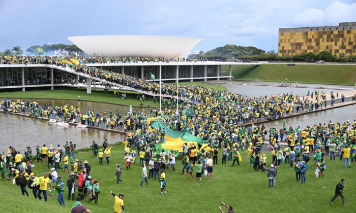 Supporters of Brazilian former President Jair Bolsonaro hold a demonstration at the Esplanada dos Ministerios in Brasilia on Jan. 8, 2023. (Evaristo Sa/AFP via Getty Images)