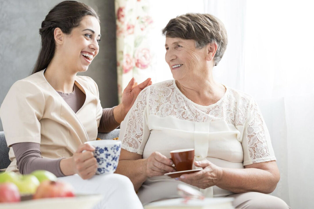 Studies have shown that drinking tea can effectively inhibit brain aging and improve cognitive dysfunction. (Shutterstock)