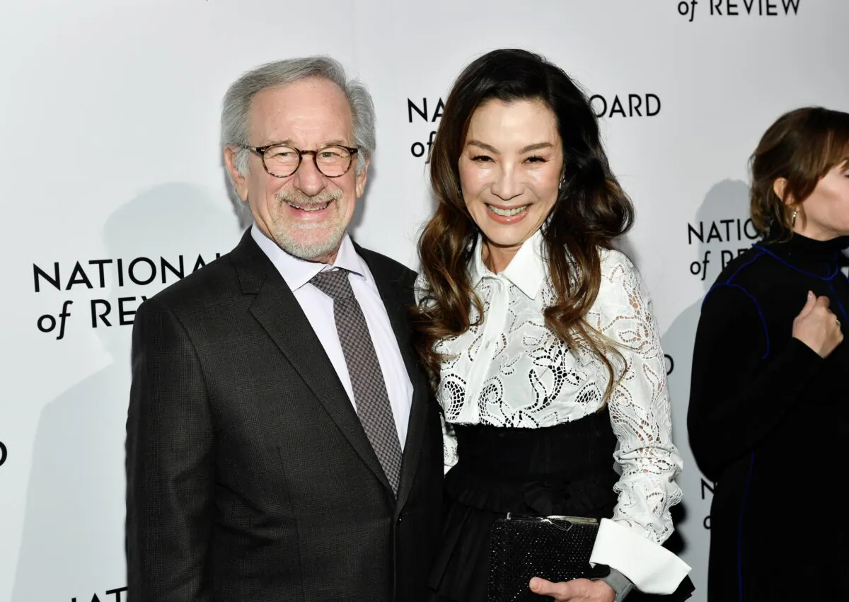 Best director honoree Steven Spielberg (L) and best actress honoree Michelle Yeoh attend the National Board of Review Awards Gala at Cipriani 42nd Street in New York on Jan. 8, 2023. (Evan Agostini/Invision/AP)
