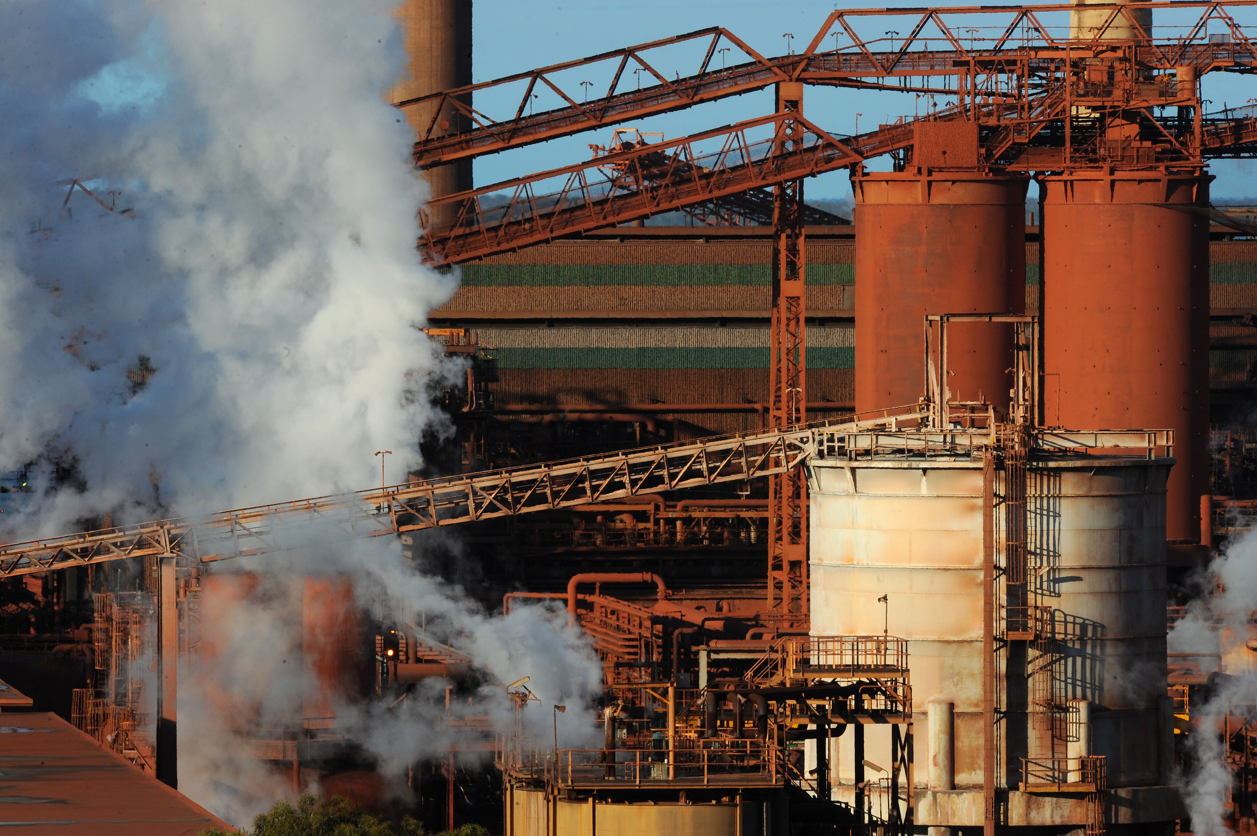 Australia's Top Polluters Will Get $600 Million to Reduce Emissions by 5 Percent Every Year - Vimarsana News