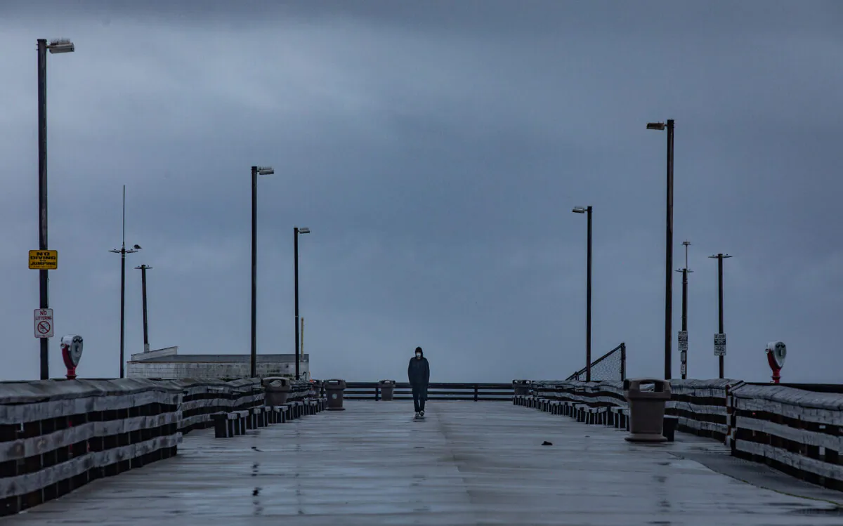 A rainstorm hits the Southland in Newport Beach, Calif., on Jan 5, 2023. (John Fredricks/The Epoch Times)