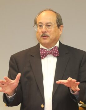 Second Amendment Foundation Executive Vice President Alan Gottlieb speaking to gun rights activists at a New Jersey Second Amendment Society meeting.