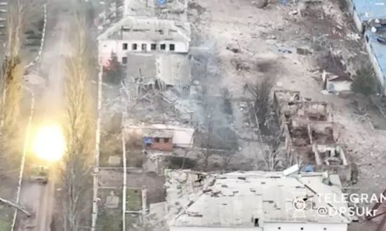 Ukraine Forces Retain Control of Soledar Despite Russian Claims, Governor Says