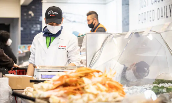 H Mart’s Newest Irvine Location Opens With Lines Around the Block