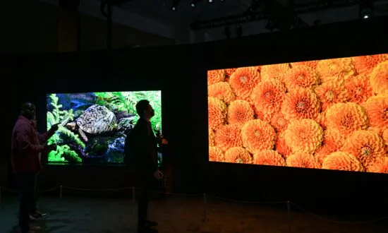 Samsung Reportedly Moves Its Top-of-the-Line Product Out of CES Venue to Avoid Intellectual Property Theft