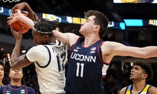 Top 25 Roundup: No. 25 Marquette Surprises No. 6 UConn