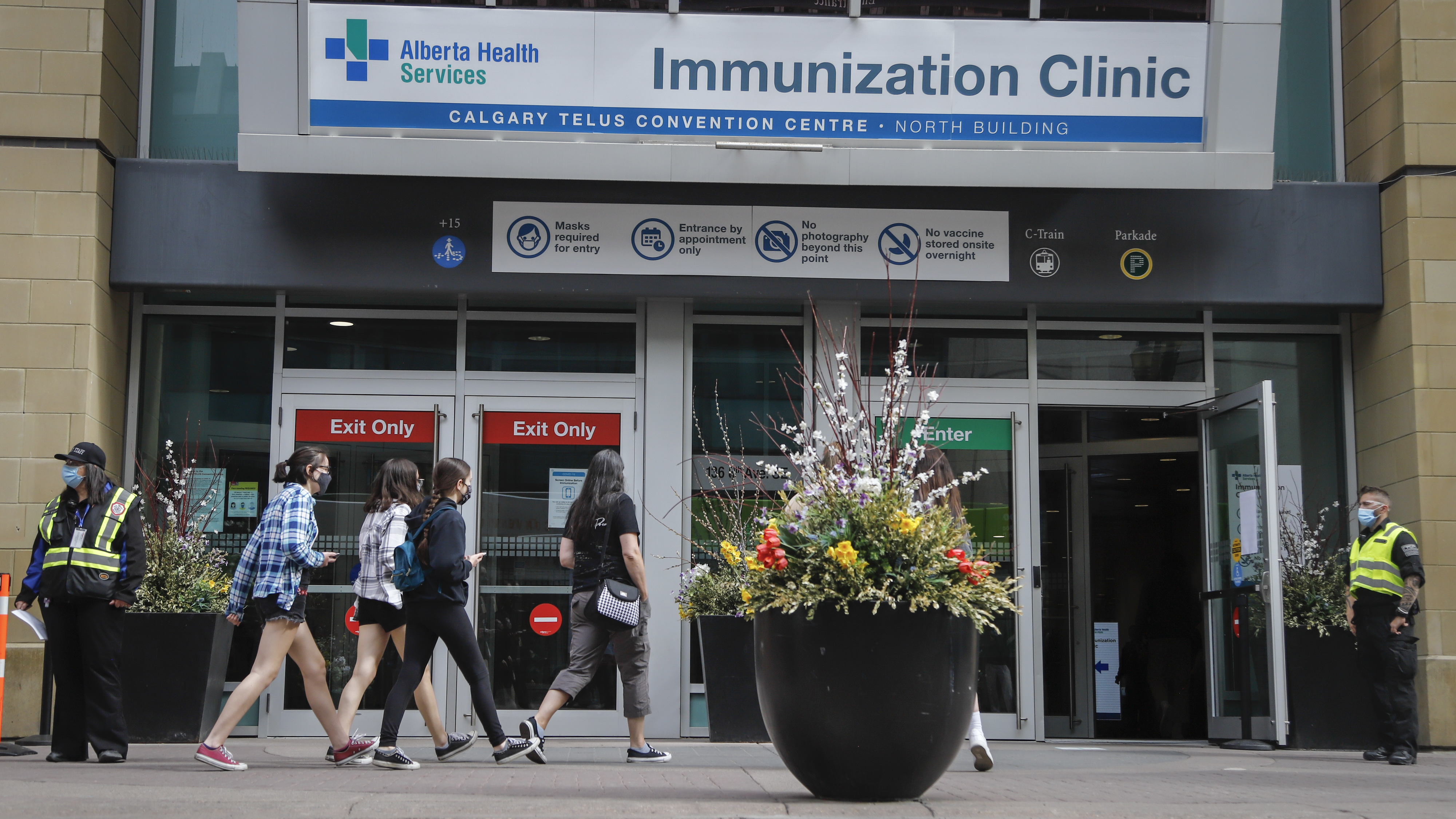 No 'Serious Negligence' or 'Bad Faith' From Unions Whose Unvaccinated Members Alleged Breach of Fair Representation, Alberta Labour Board Rules - Vimarsana News