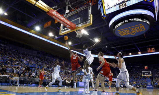 Top 25 Roundup: No. 8 Gonzaga Escapes BYU on Late 3-pointer