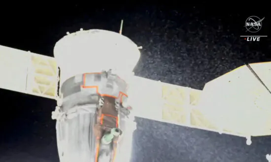 Russia Sets New Contingency Plan for Crew of Damaged Space Capsule