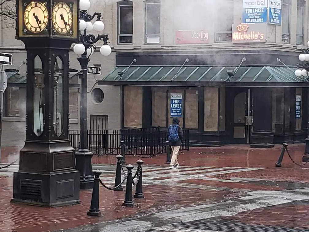 The former location of the Starbucks in Gastown, Vancouver, pictured on Jan. 7, 2023, is put up for lease after its closure on Dec. 31, 2022. (Jeff Sandes/The Epoch Times)
