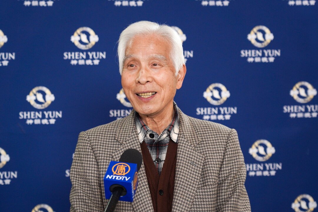 Mr. Kawamoto Hideki, the president of a medical system development company, attends Shen Yun Performing Arts at the Kawaguchi Comprehensive Cultural Center Lilia in Kawaguchi, Japan, on Jan. 17, 2023. (Annie Gong/The Epoch Times)