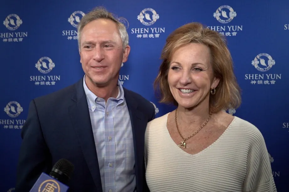 Peter and Stephanie Jones enjoyed Shen Yun Performing Arts performance at River Center for the Performing Arts, on Jan. 17, 2023. (NTD)