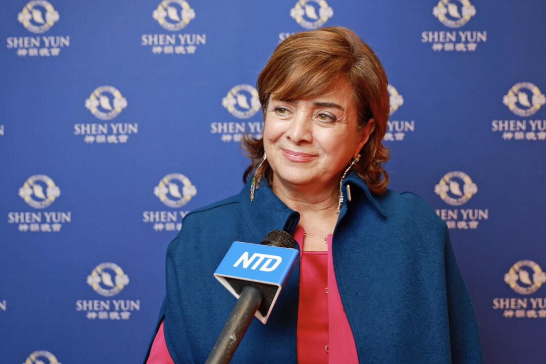Samira Layousse, the administrator of a transport and logistic group, saw Shen Yun on Jan. 17, 2023, in Lausanne, Switzerland. (NTD)