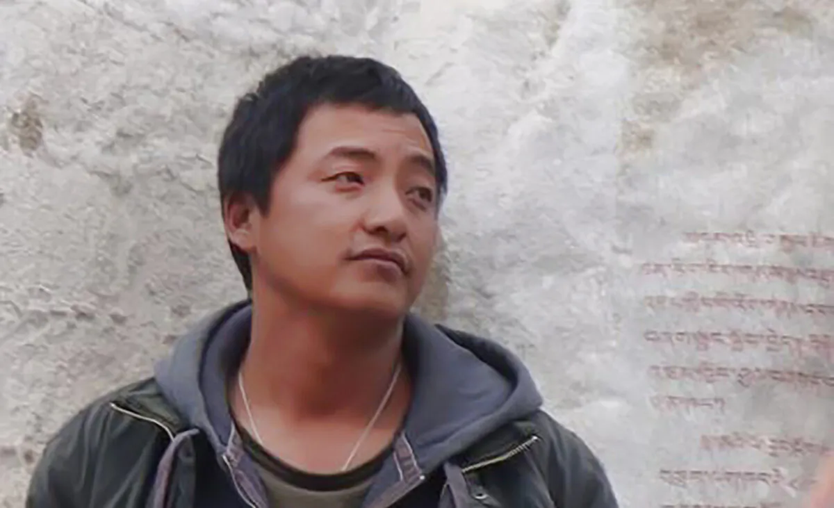 Duan Jinggang in Jokhang Temple, Tibet, in 2011. (Courtesy of Duan Jinggang)