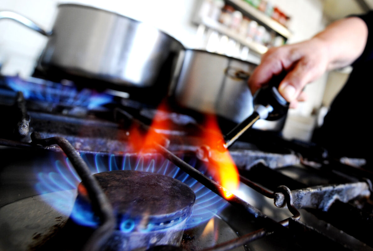 Republicans Introduce Bills to Prevent Biden Administration From Banning Gas Stoves