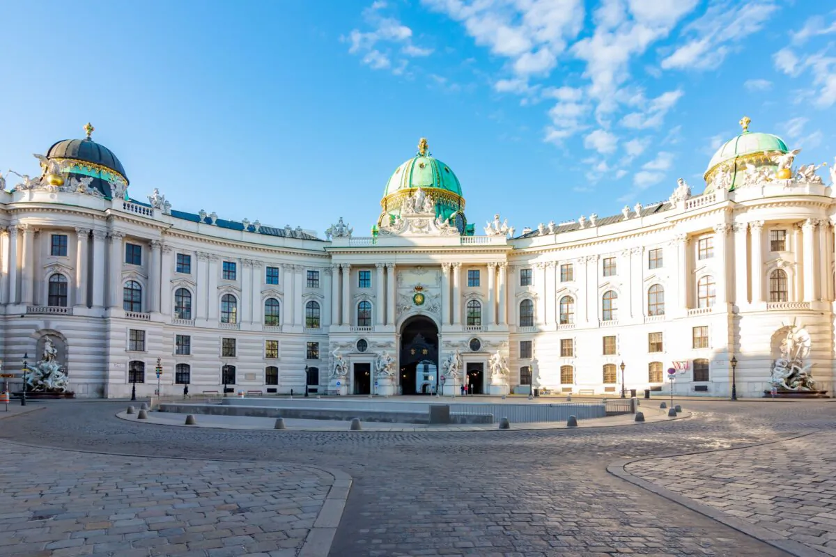 The majestic Hofburg Palace, also known as the Imperial Palace, is located right at the heart of Vienna. Here, we have St. Michael’s Wing, as designed by Joseph Emanuel Fischer von Erlach. This elegant façade was inspired by Roman architecture and was first meant to resemble a Roman forum. The U-shape follows the square, emphasizing the middle section, which is the entrance to the Imperial apartments. (Mistervlad/Shutterstock)