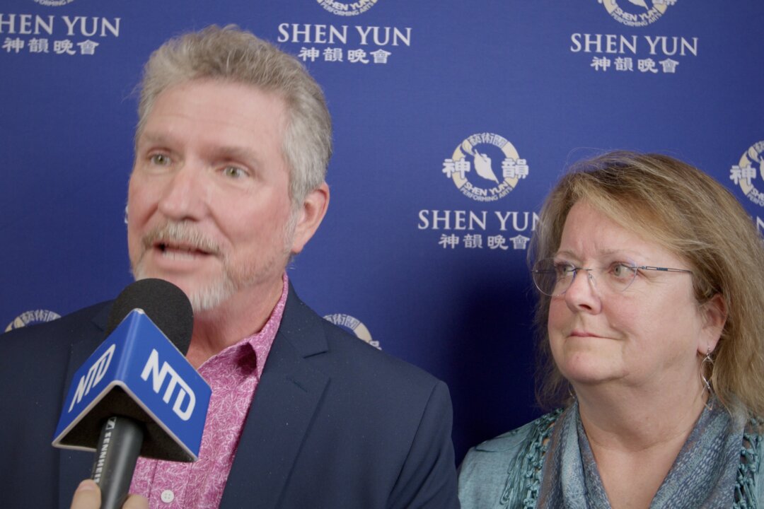 Wes Lewis and Kelli Tremblay attended Shen Yun Performing Arts at the Steven Tanger Center for the Performing Arts, on Jan. 18, 2023. (NTD)