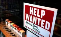US Applications for Jobless Benefits Fall Again as Labor Market Continues to Defy the Fed Actions