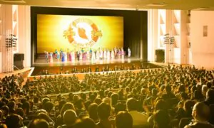 Shen Yun Is ‘A Grace Bestowed by Divine Beings,’ Says Japanese Association Chair