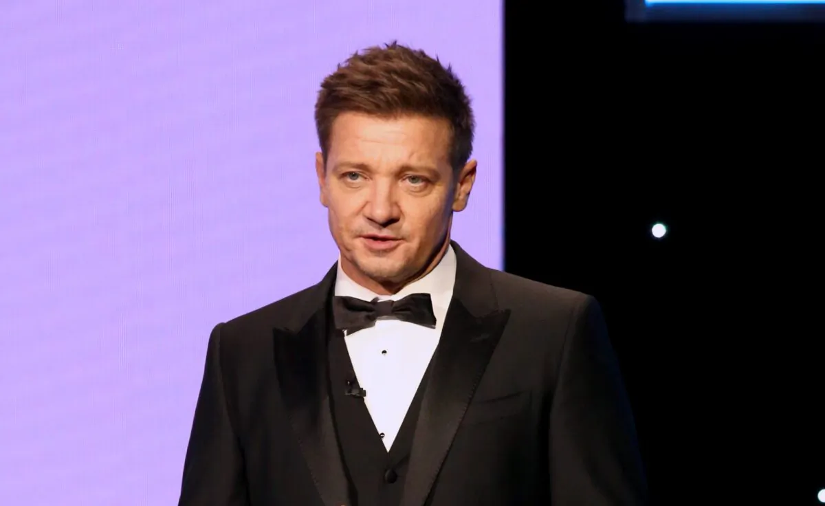 Jeremy Renner speaks onstage during the 35th Annual American Cinematheque Awards Honoring Scarlett Johansson at The Beverly Hilton in Beverly Hills, Calif., on Nov. 18, 2021. (Tommaso Boddi/Getty Images)