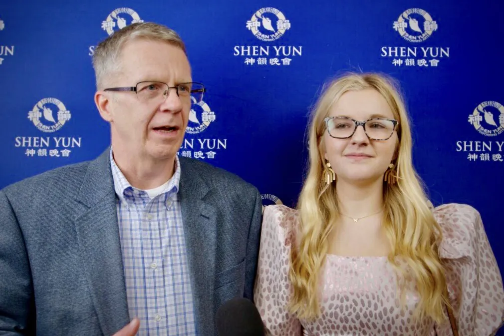 Tracy Deans and his daughter, Emily, at the Shen Yun Performing Arts at the Raleigh Memorial Auditorium, on Jan. 21, 2023. (NTD)