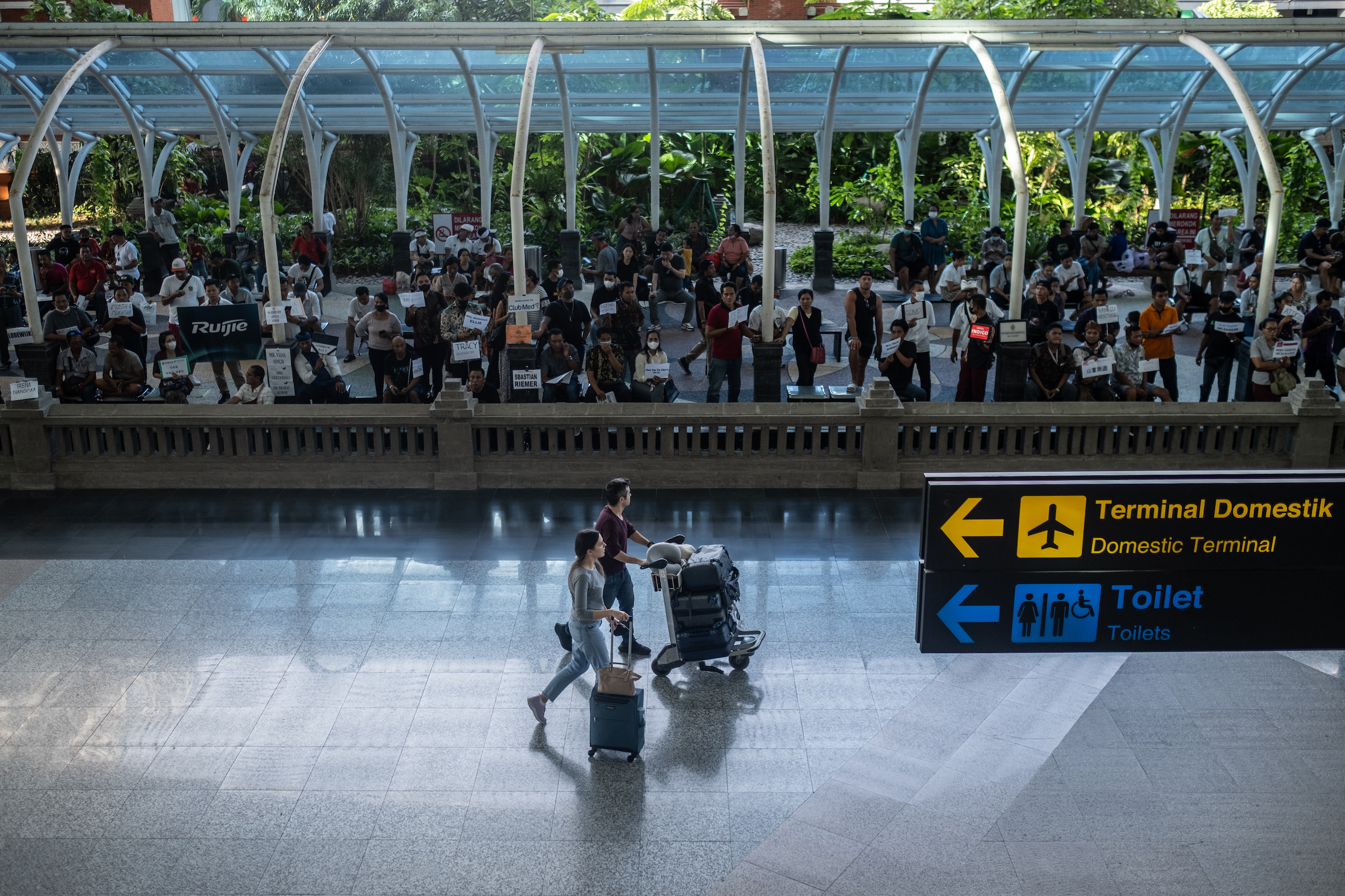 Over 200 Travelers From China Arrive in Bali on First Flight in 3 Years - Vimarsana News