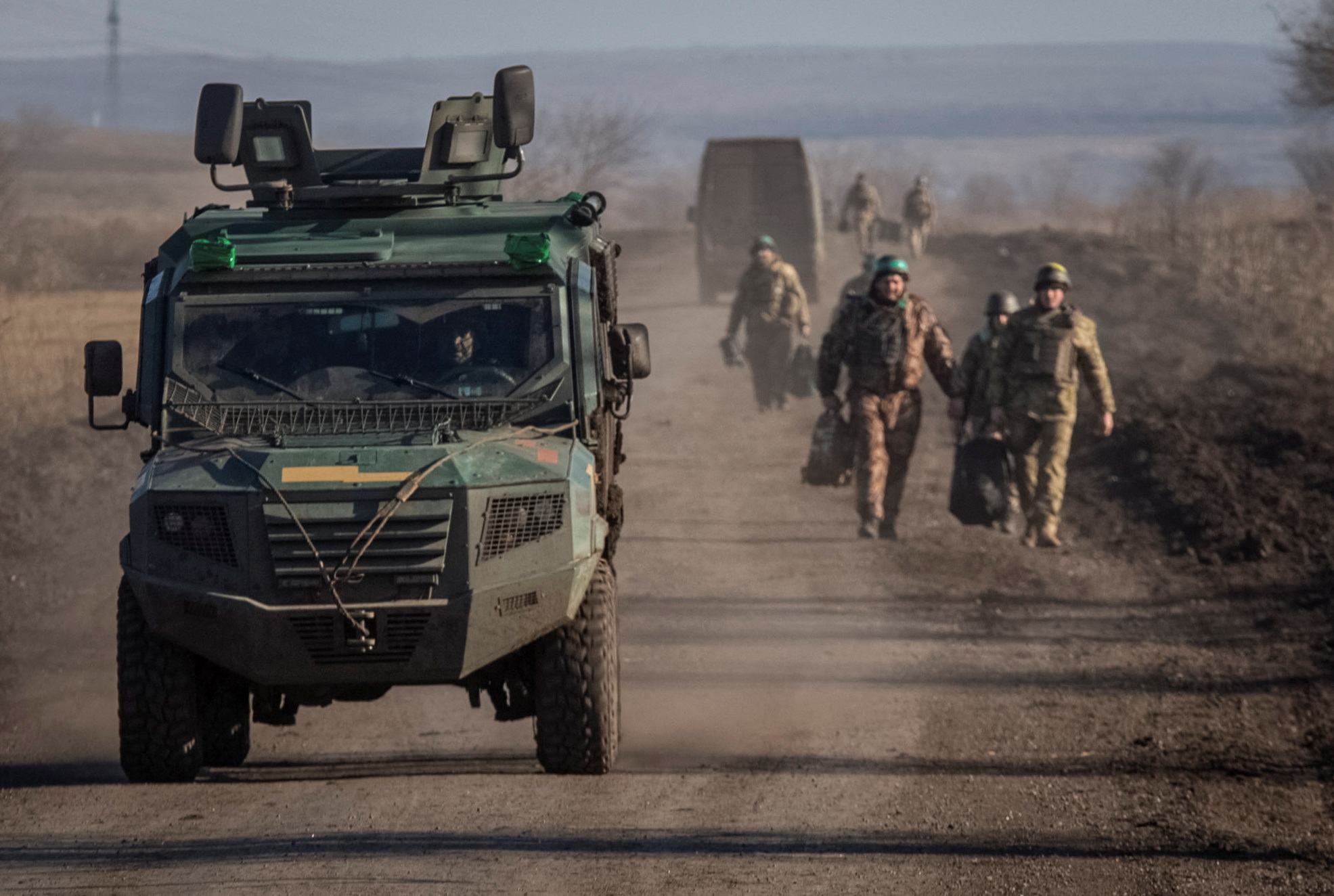 Under Mounting Pressure in Donetsk, Kyiv Hails Western Tank Pledges - Vimarsana News