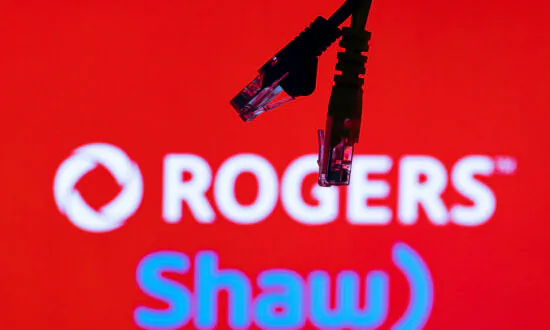 Feds Promise Lower Internet Fees in Wake of Rogers–Shaw Takeover