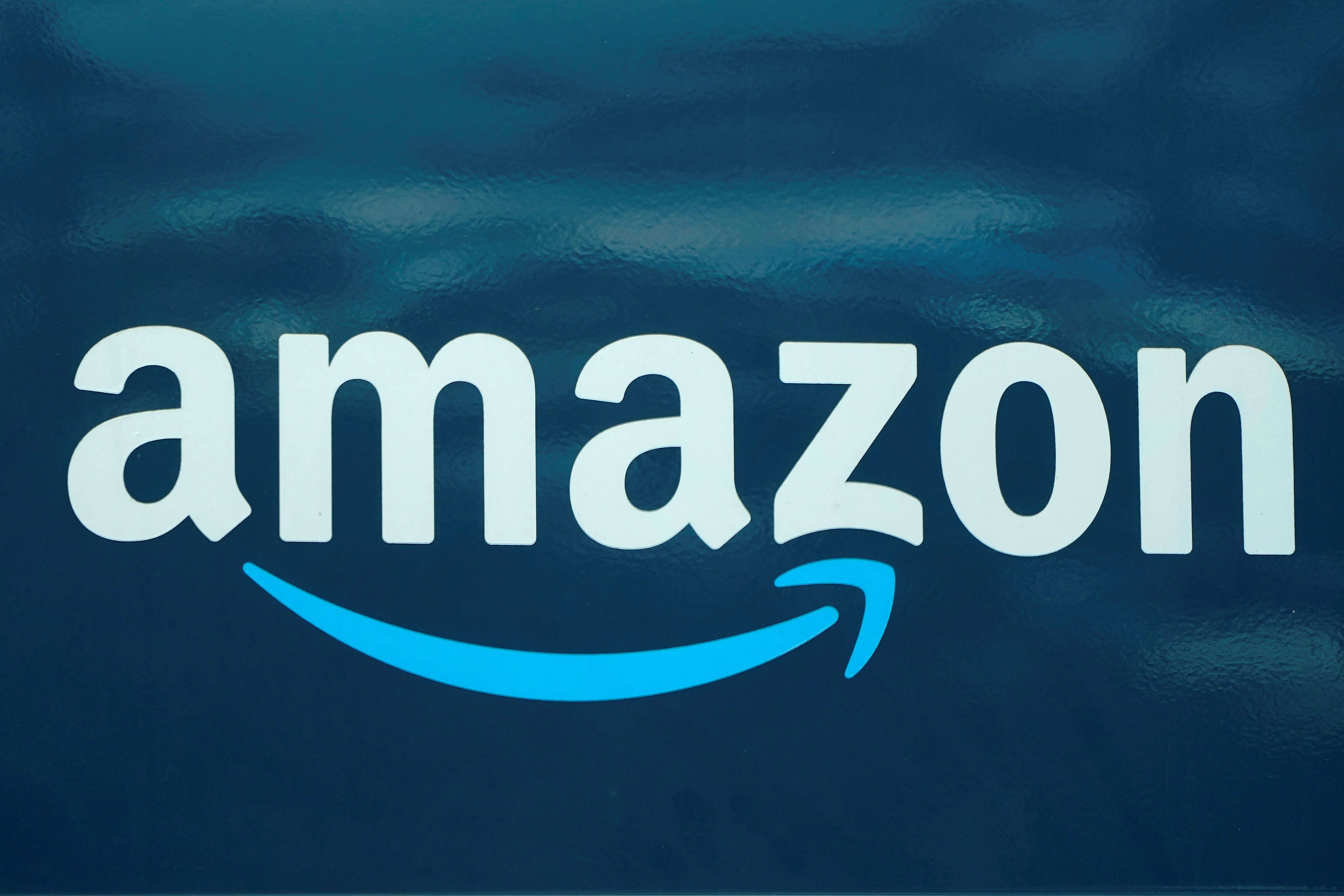 Amazon Posts Biggest Annual Loss on Record, Poor Fourth-Quarter Sales - Vimarsana News