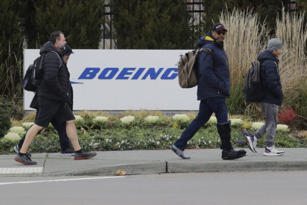 Boeing Workers Vote on Contract as Potential Strike Looms