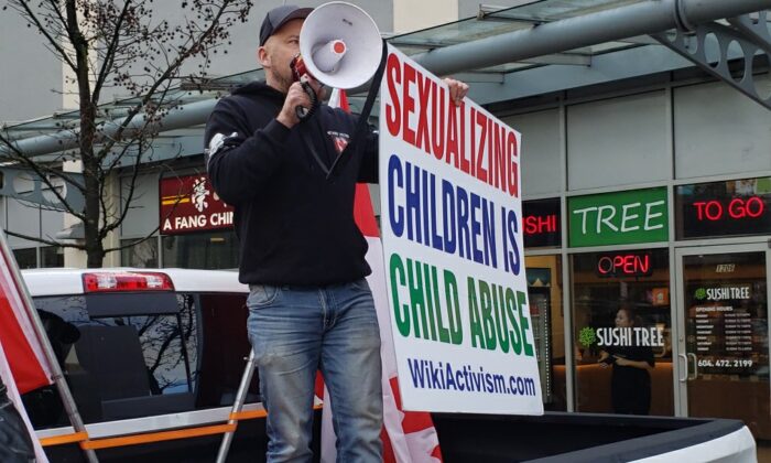 A file photo of a protester demonstrating against a drag queen performance for children in Vancouver on Jan. 14, 2023. (Jeff Sandes/The Epoch Times)