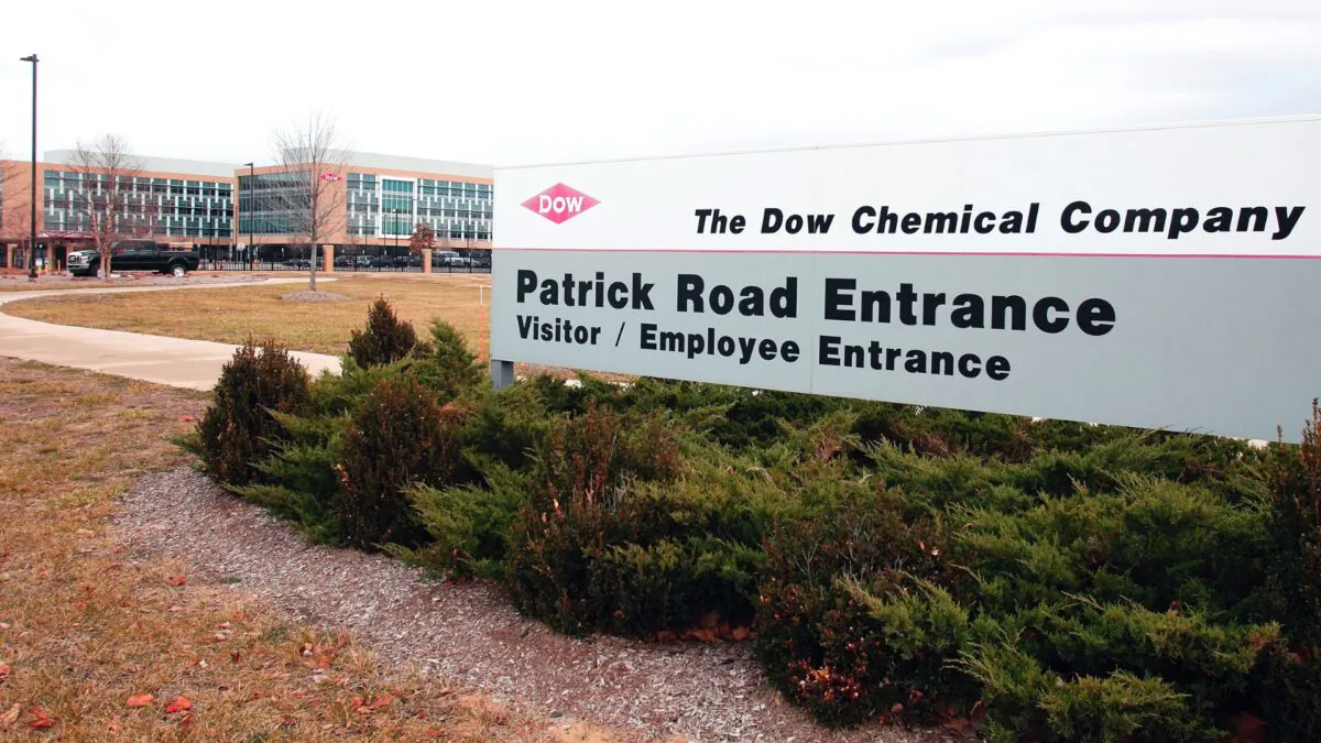 The Dow Chemical headquarters in Midland, Michigan, on Dec. 10, 2015. (Bill Pugliano/Getty Images)