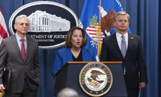 US Infiltrates Big Ransomware Gang: ‘We Hacked the Hackers’