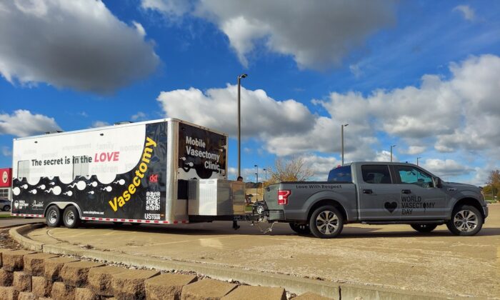 A mobile vasectomy clinic belonging to the practice of Dr. Esgar Guarín in Cedar Rapids, Iowa, in 2021. (Courtesy of Dr. Esgar Guarín)