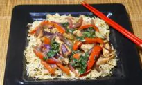 Honey Stir-Fried Chicken Makes a Sweet, Crisp Meal