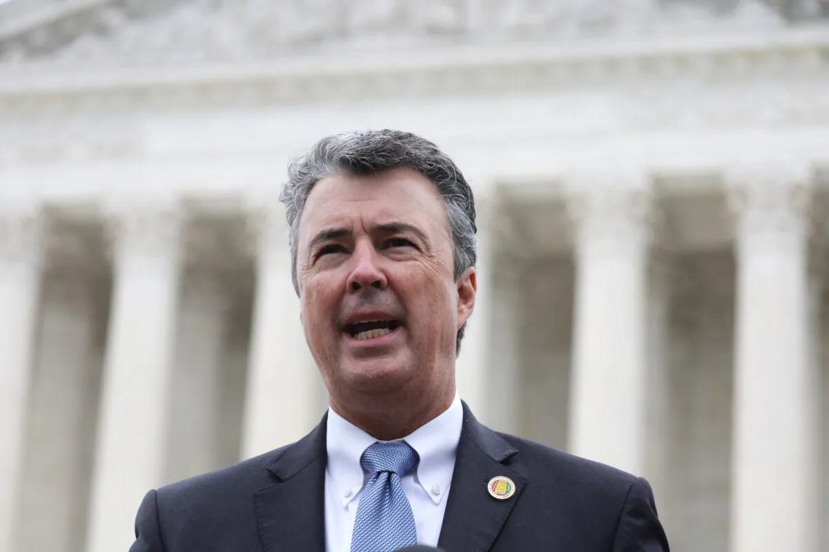 Attorney General of Alabama Steve Marshall speaks to members of the press after the oral argument of the Merrill v. Milligan case at the U.S. Supreme Court in Washington, D.C., on Oct. 4, 2022. (Alex Wong/Getty Images)