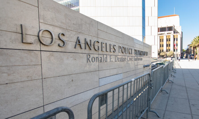 LAPD: Man Who Shot 3 Officers Was Suspect in Extortion Case | The Epoch ...