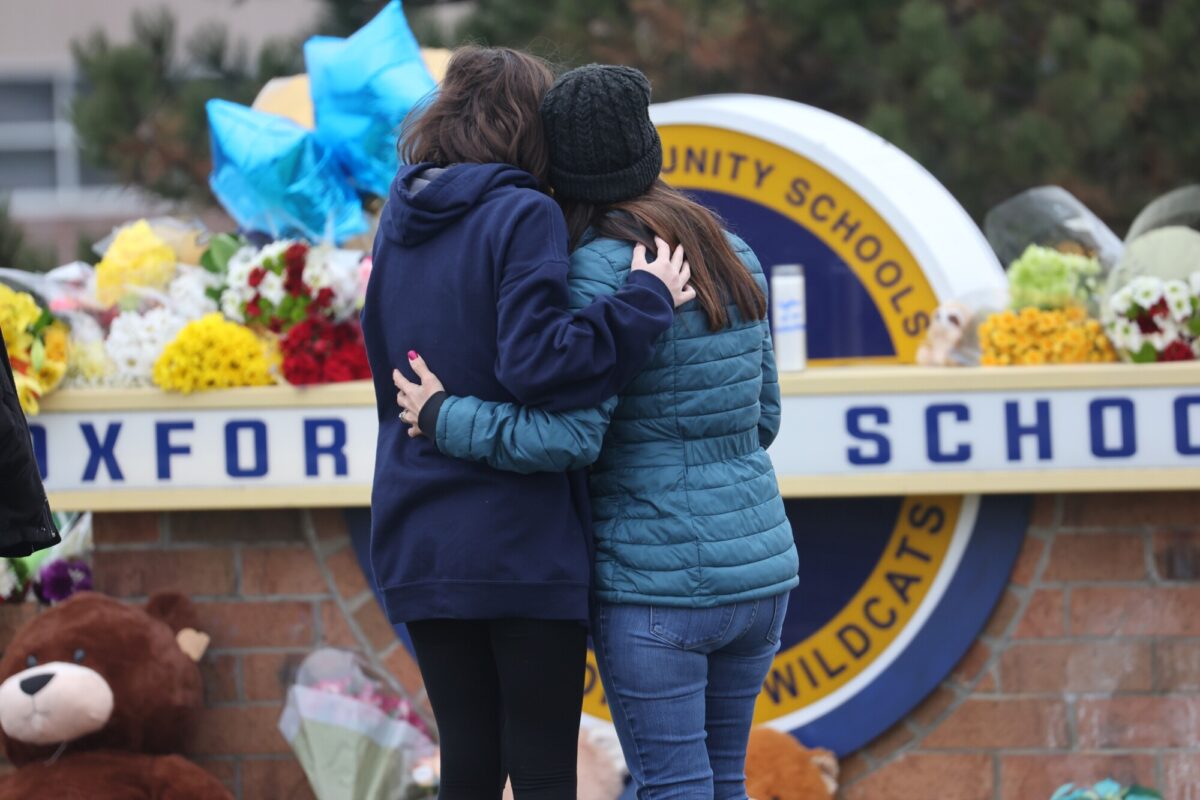 Shooting At Oxford High School In Michigan Leaves 4 Students Dead