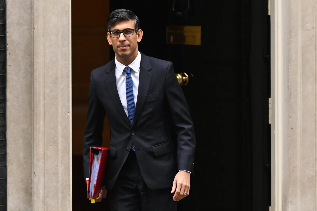 UK Prime Minister Rishi Sunak leaves 10 Downing Street to attend Prime Minister’s Questions in the House of Commons, in London, on Jan. 25, 2023. (Leon Neal/Getty Images)