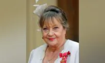 Sylvia Syms, ‘Ice Cold in Alex,’ and ‘The Queen’ Star, Dies