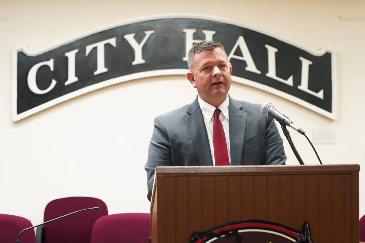 Mayor Kelly Decker delivers the state of city address at the city hall in Port Jervis, N.Y., on Jan. 25, 2023. (Cara Ding/The Epoch Times)