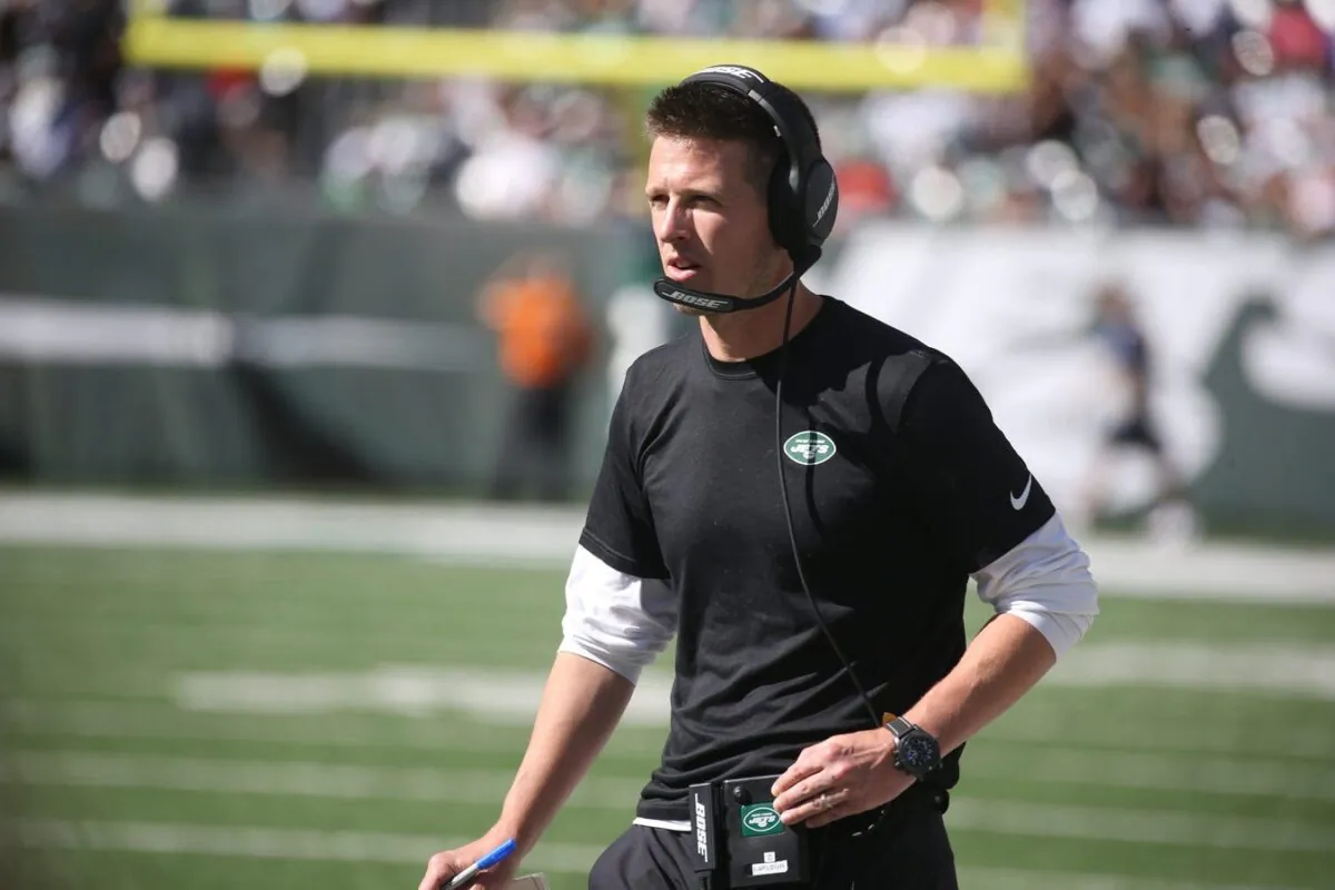 Offensive coordinator Mike LaFleur on the sidelines in the second half as the New England Patriots defeated the NY Jets 25–6 at MetLife Stadium in East Rutherford, NJ, on Sept. 19, 2021. (Field Level Media)