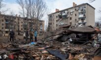 3 Killed in Russian Strike on East Ukraine City