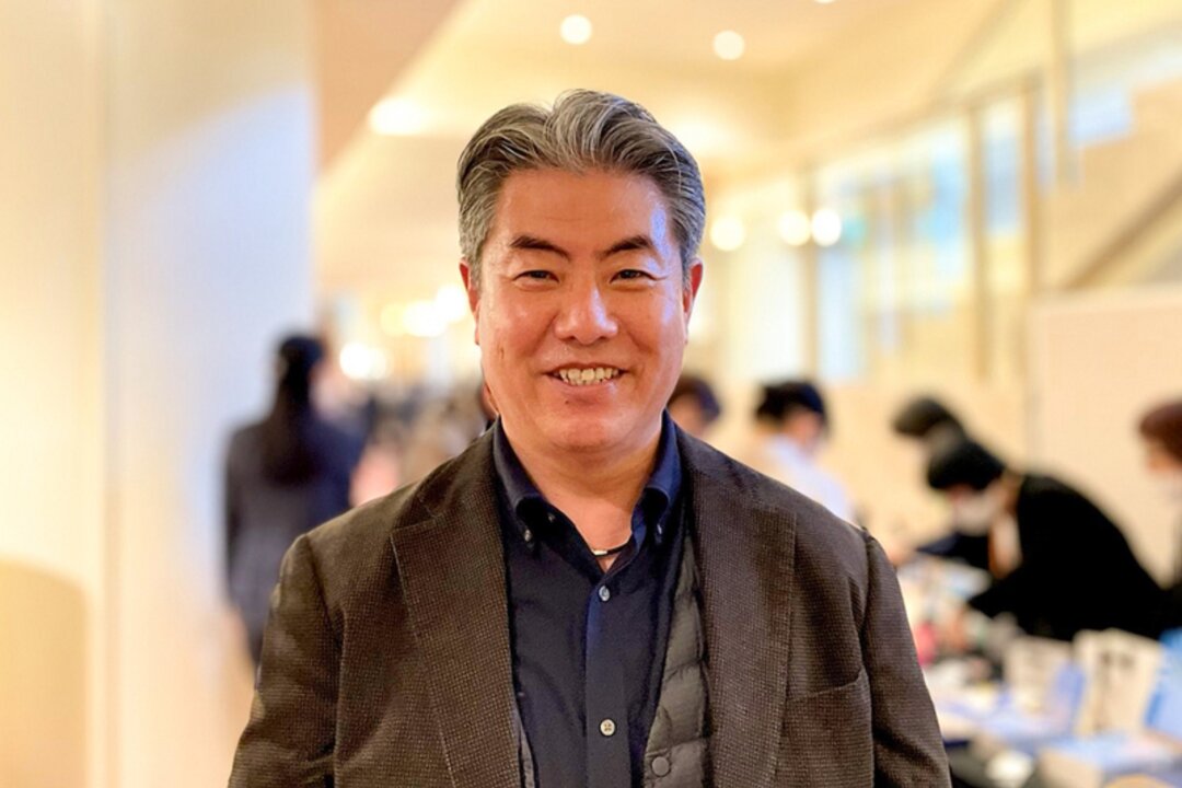 Mr. Amano Takahiko, a tax accountant, attends Shen Yun Performing Arts at the Aichi Prefectural Art Theater in Nagoya, Japan, on Jan. 27, 2023. (Niu Bin/The Epoch Times)
