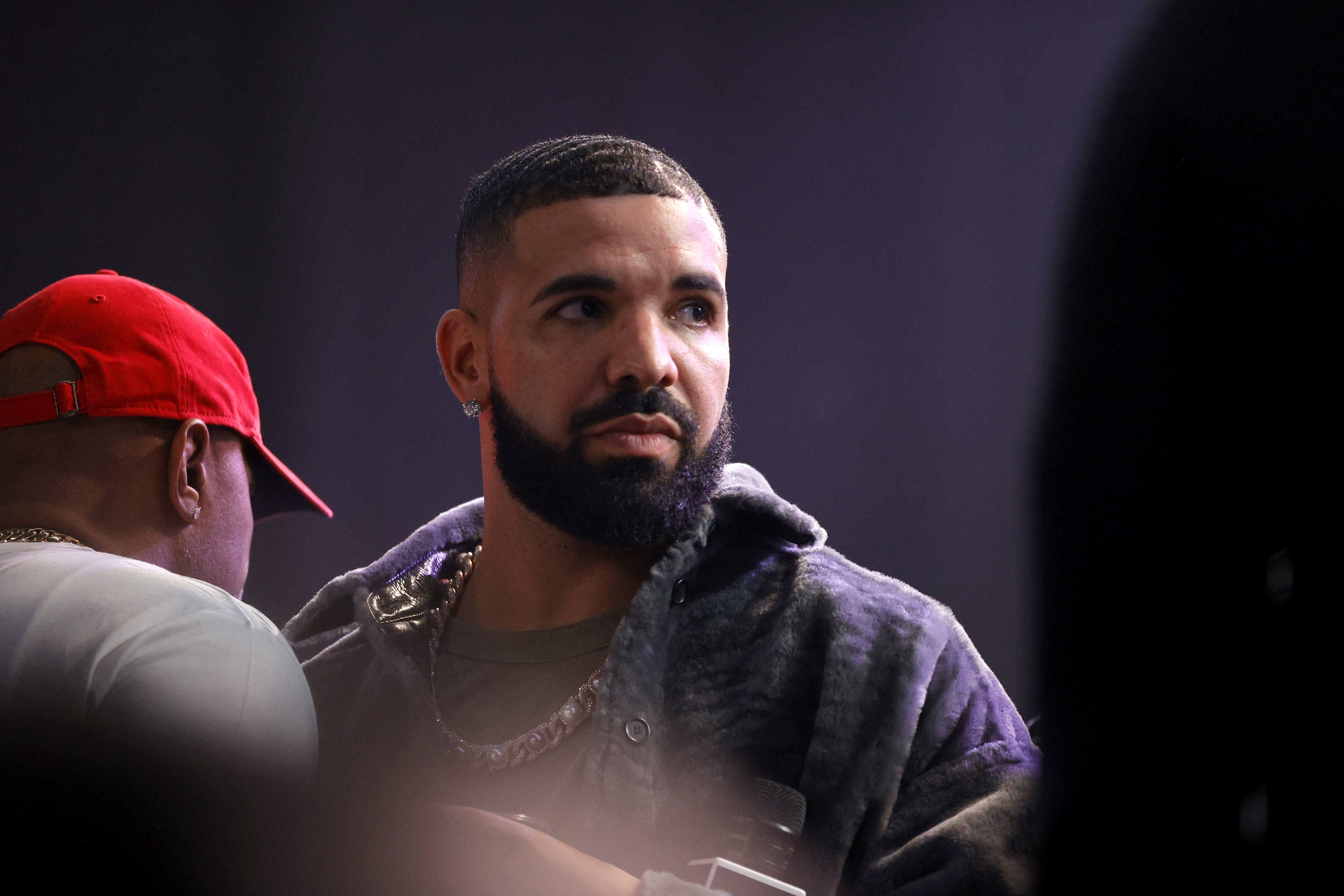 Suspect Arrested After Allegedly Breaking Into Drake's Los Angeles Estate: Report - Vimarsana News