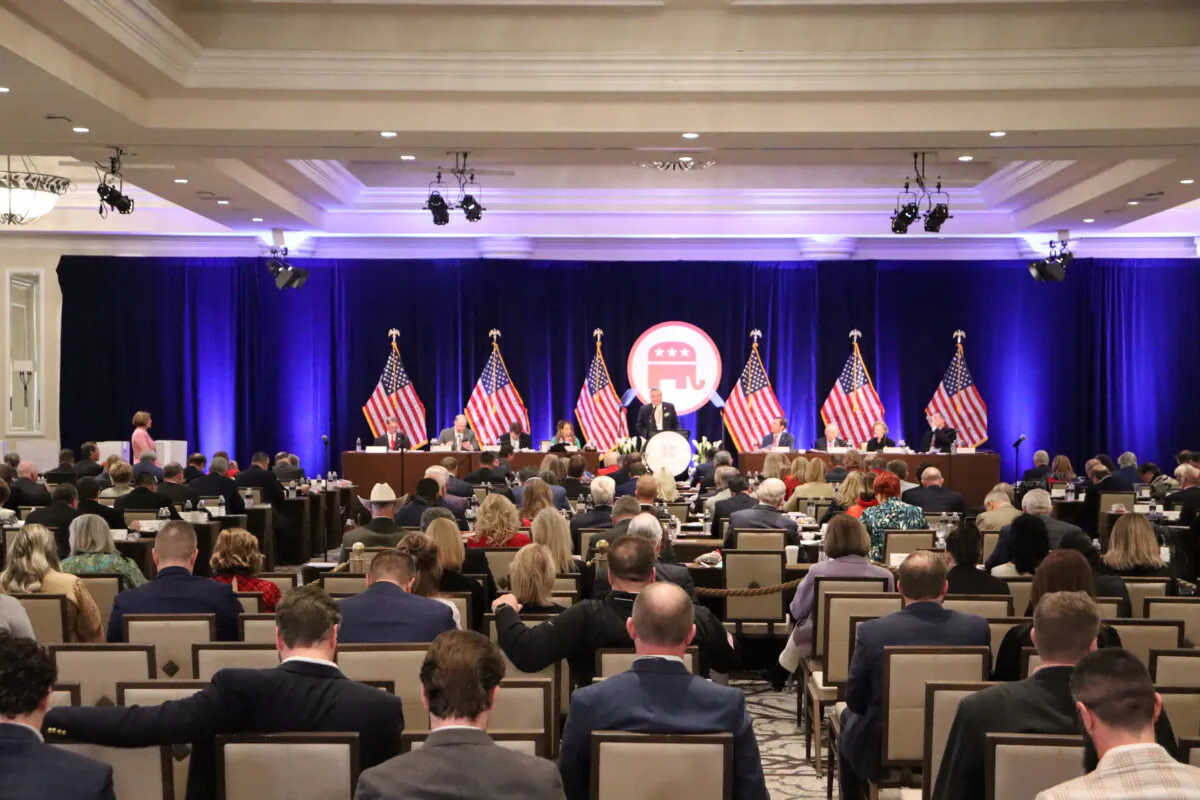 A crowd gathers as the Republican National Committee (RNC) reelects Ronna McDaniel for a fourth two-year term as chairwoman after a three-day meeting at a luxury resort in Dana Point, Calif., on Jan. 27, 2023. (Mei Li/The Epoch Times) 