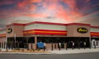 Expanding Convenience Stores Bet on a Future With Gas Powered Vehicles