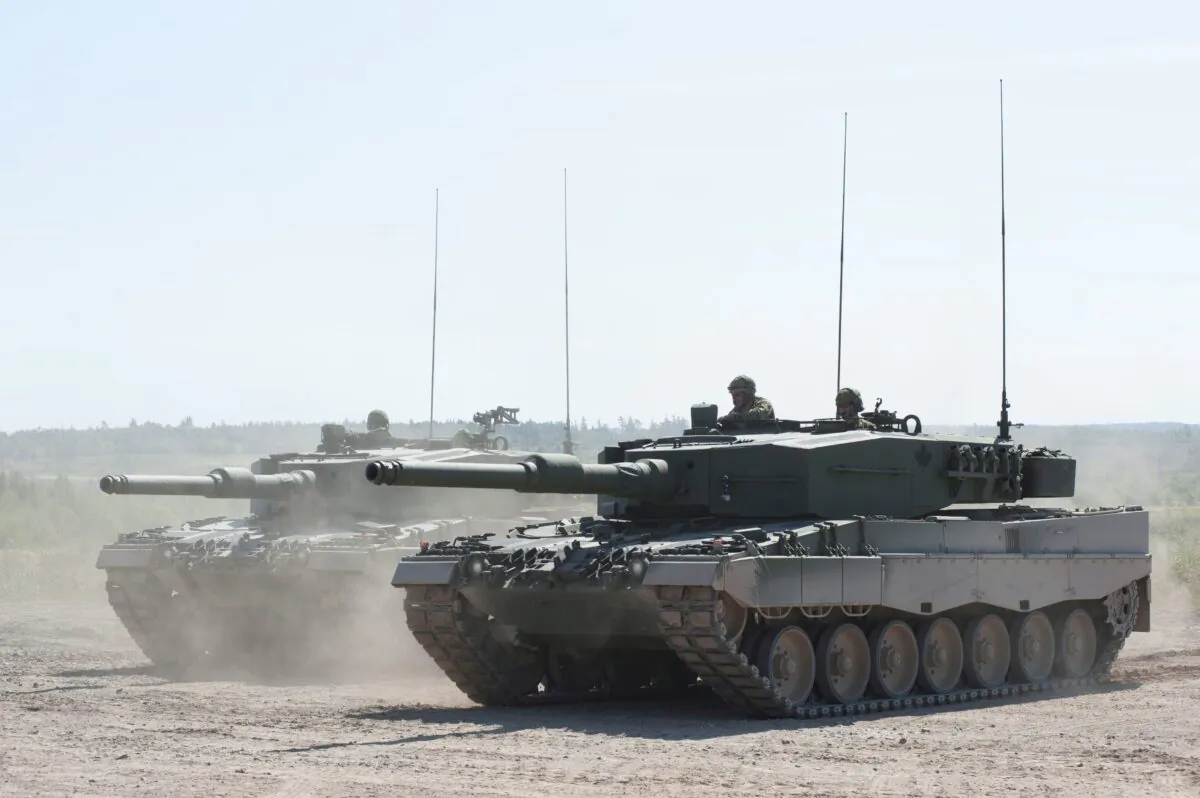 A Canadian Forces Leopard 2A4 tank displays its firepower on the firing range at CFB Gagetown in Oromocto, N.B., on Sept. 13, 2012. (The Canadian Press/David Smith)