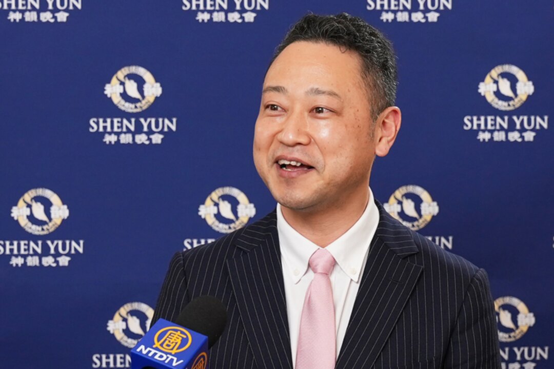 Mr. Suzuki Hideyuki, the president of a printing house, attends Shen Yun Performing Arts at the Aichi Prefectural Art Theater in Nagoya, Japan, on Jan. 28, 2023. (Lu Yong/The Epoch Times)