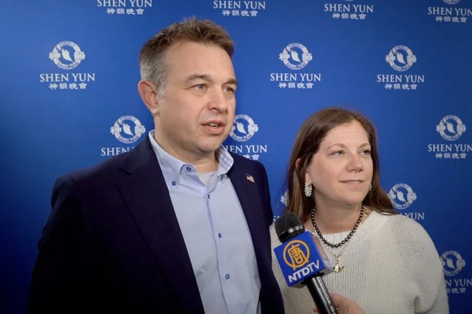 Dr. Cameron Huxford and Mary Huxford enjoyed Shen Yun’s matinee at the Cannon Center for the Performing Arts, on Jan. 29, 2023. (NTD)